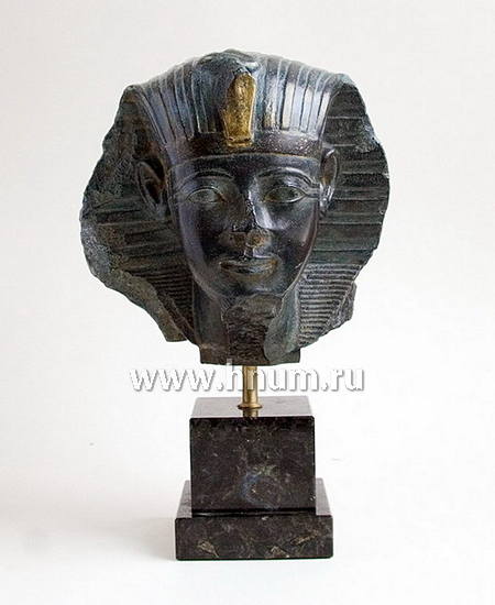 Декоративная скульптура из гипса Аменхотеп II - Коллекция: Скульптура Древнего Египта